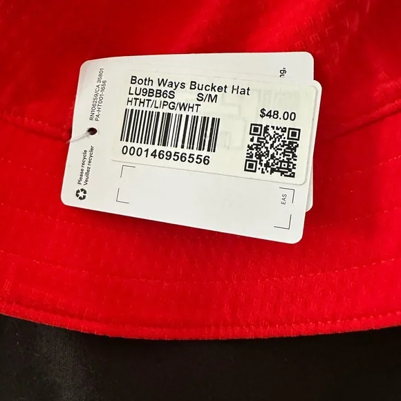 Women's Lululemon Red reversible bucket hat in S/M NWT - Picture 4 of 5